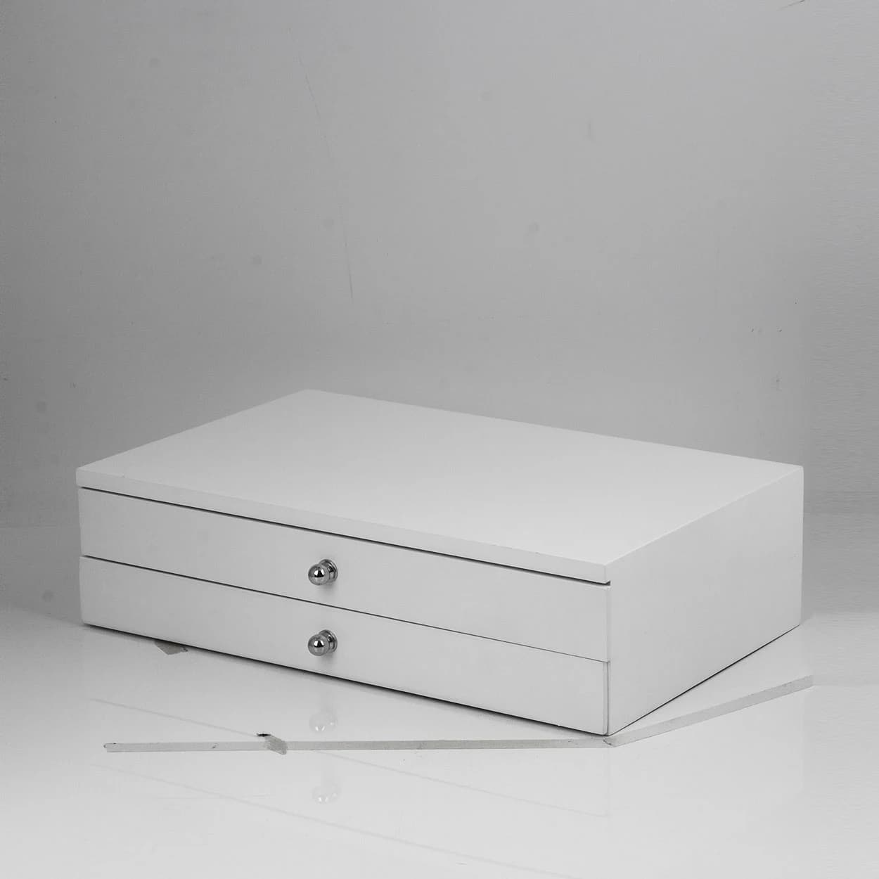 White Watch Box — product photograph
