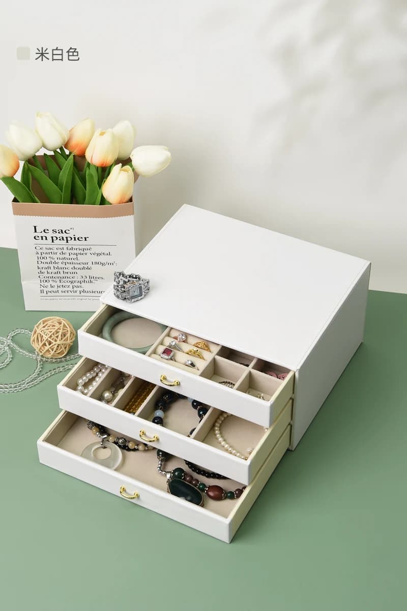 White Jewelry Box — product photograph