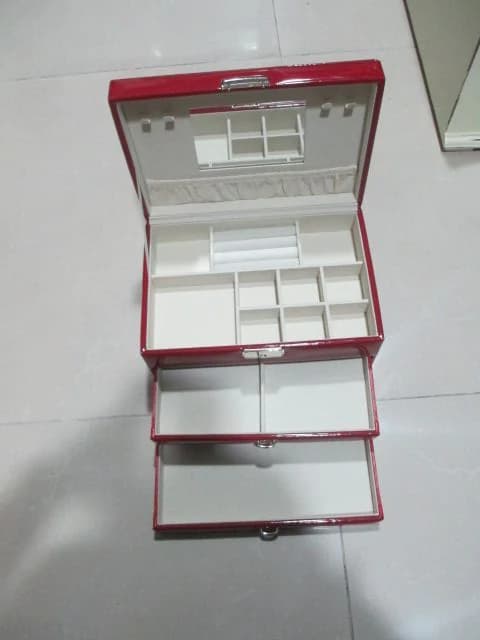 Red Jewelry Box RY216001R — product photograph