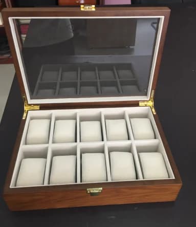 Brown Watch Box RY2191008 — product photograph