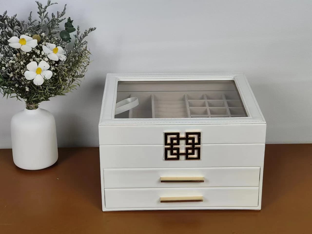 White Jewelry Box RY230320 — product photograph