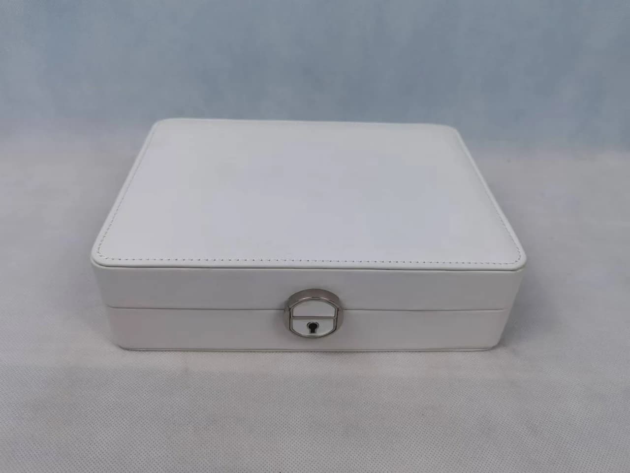 White Jewelry Box RY2405015WH — product photograph