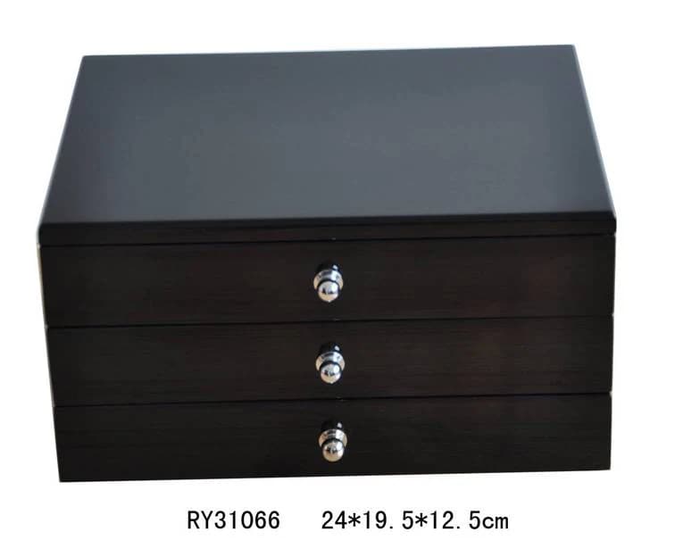 Black Jewelry Box RY31066 — product photograph