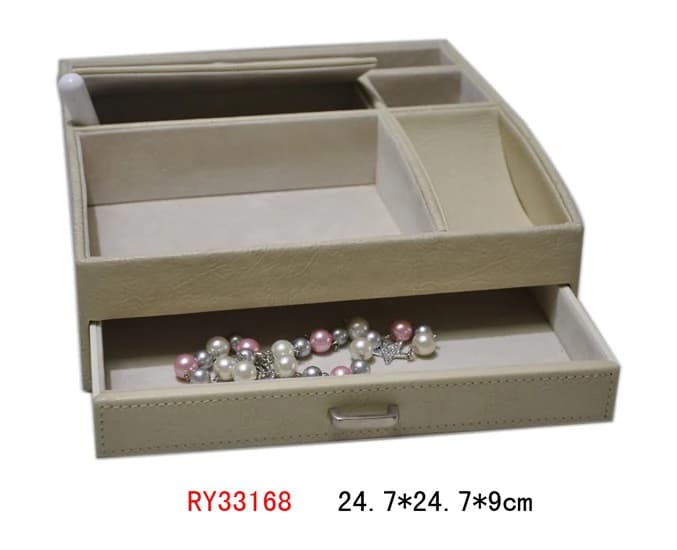 Cream Jewelry Box RY33168 — product photograph