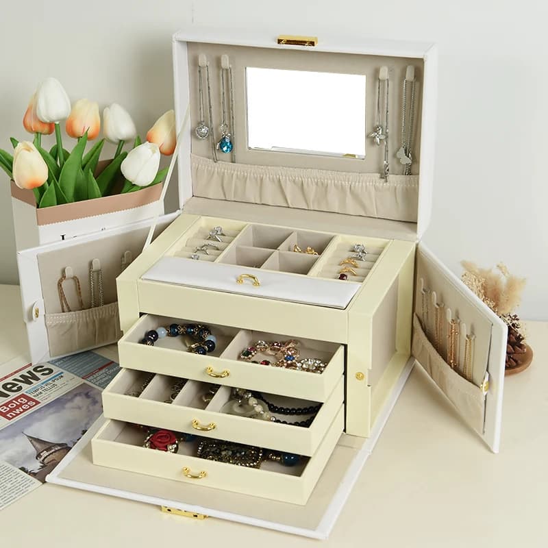 White Jewelry Box — product photograph