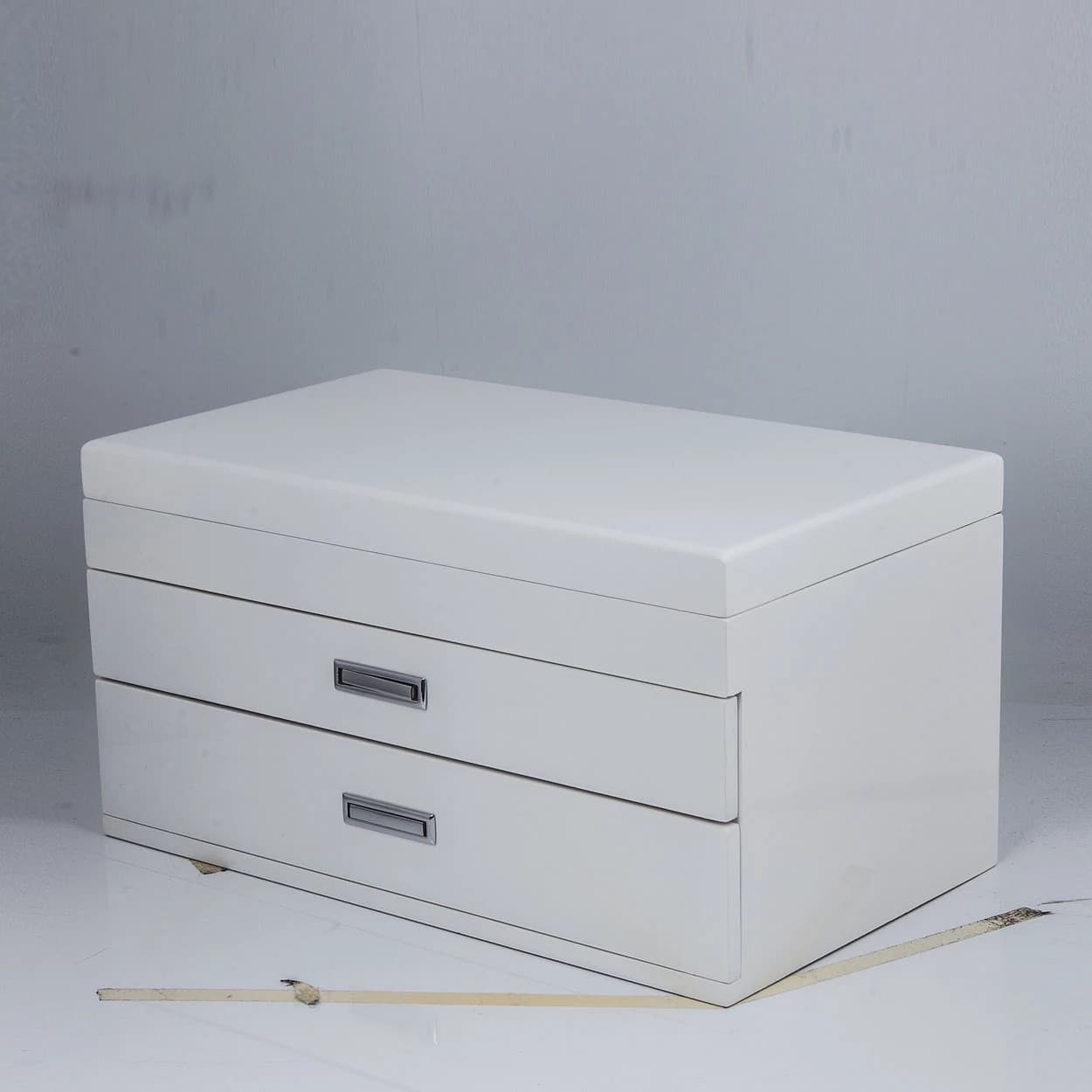 White Jewelry Box — product photograph