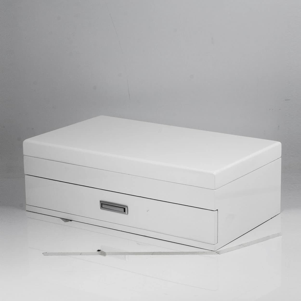 White Jewelry Box — product photograph