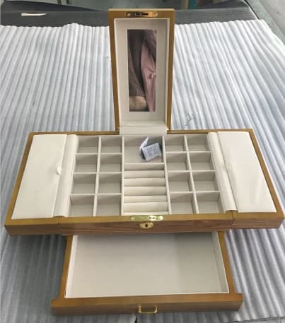 Brown Jewelry Box RY219513 — product photograph