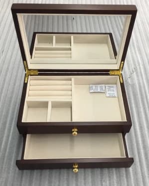 Brown Jewelry Box RY24005 — product photograph