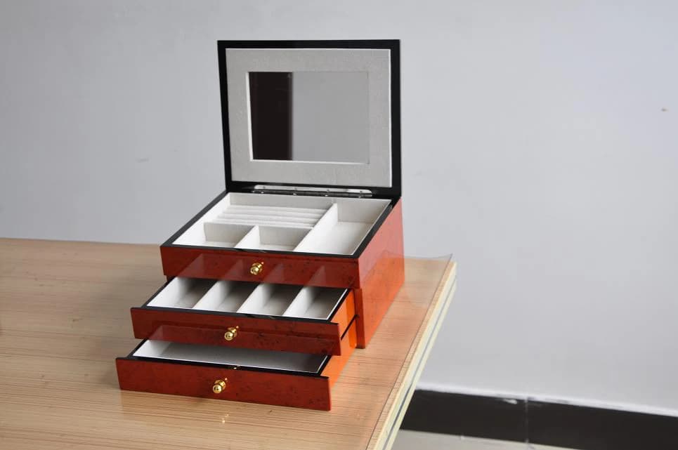 Brown Jewelry Box RY31064 — product photograph