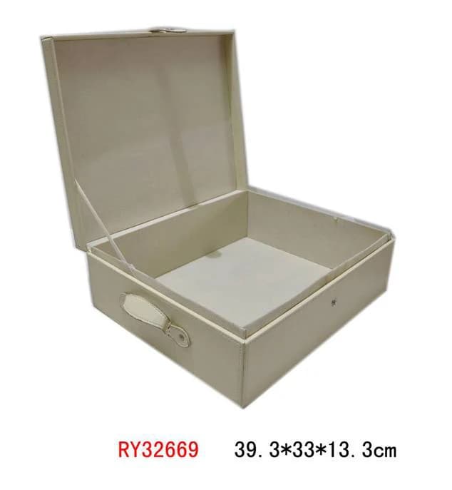 Cream Presentation Box RY32669 — product photograph