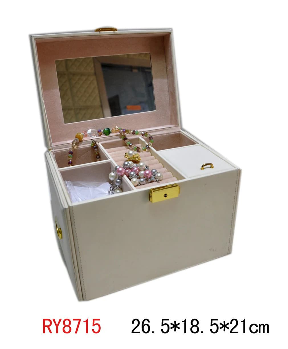 Cream Jewelry Box RY8715 — product photograph