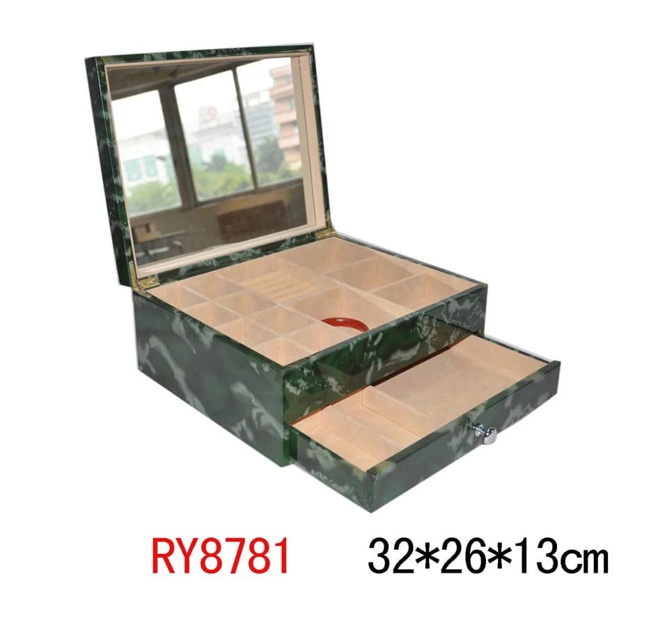 Green patterned Jewelry Box RY8781 — product photograph